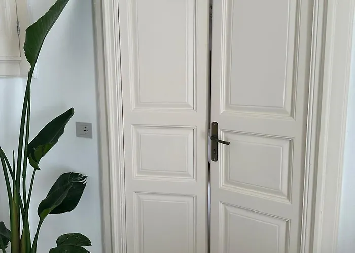 펜션 Sami Charming 오스투니