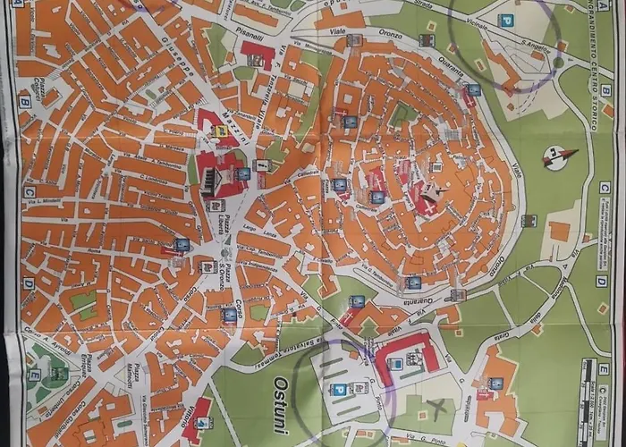 펜션 Sami Charming 오스투니